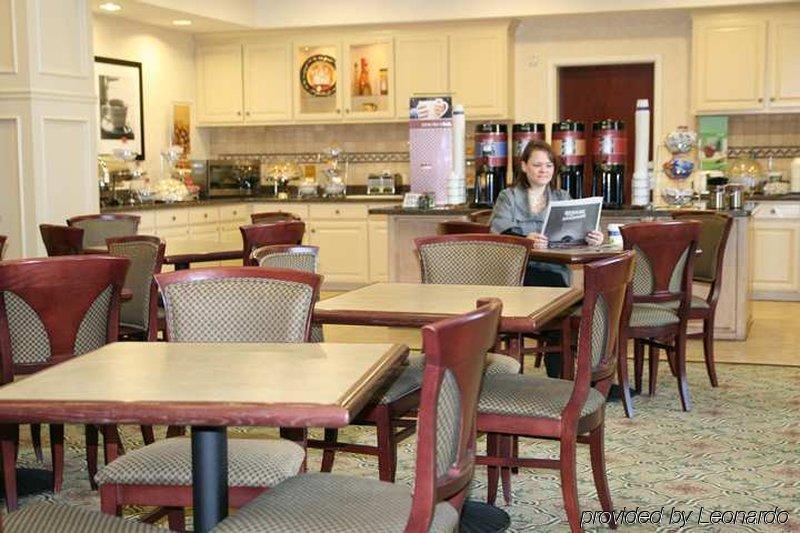 Hampton Inn & Suites Texarkana Restaurant photo